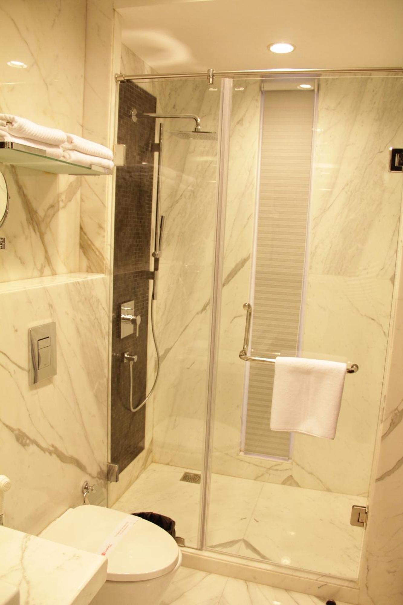 Hotel The Nanee 4*