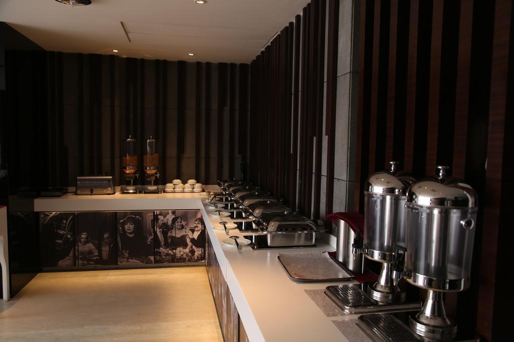 Hotel The Nanee 4*