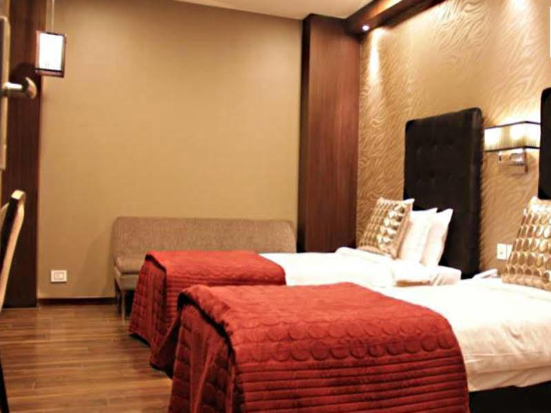 The Nanee 4* New Delhi